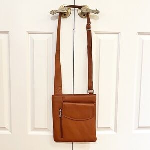 Paul & Taylor USA Caramel Brown Leather Crossbody Bag adjustable strap. Like new